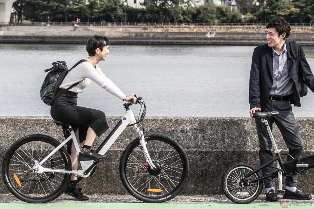 チェーンレス&ステップスルーの電動アシスト自転車「DETOUR」