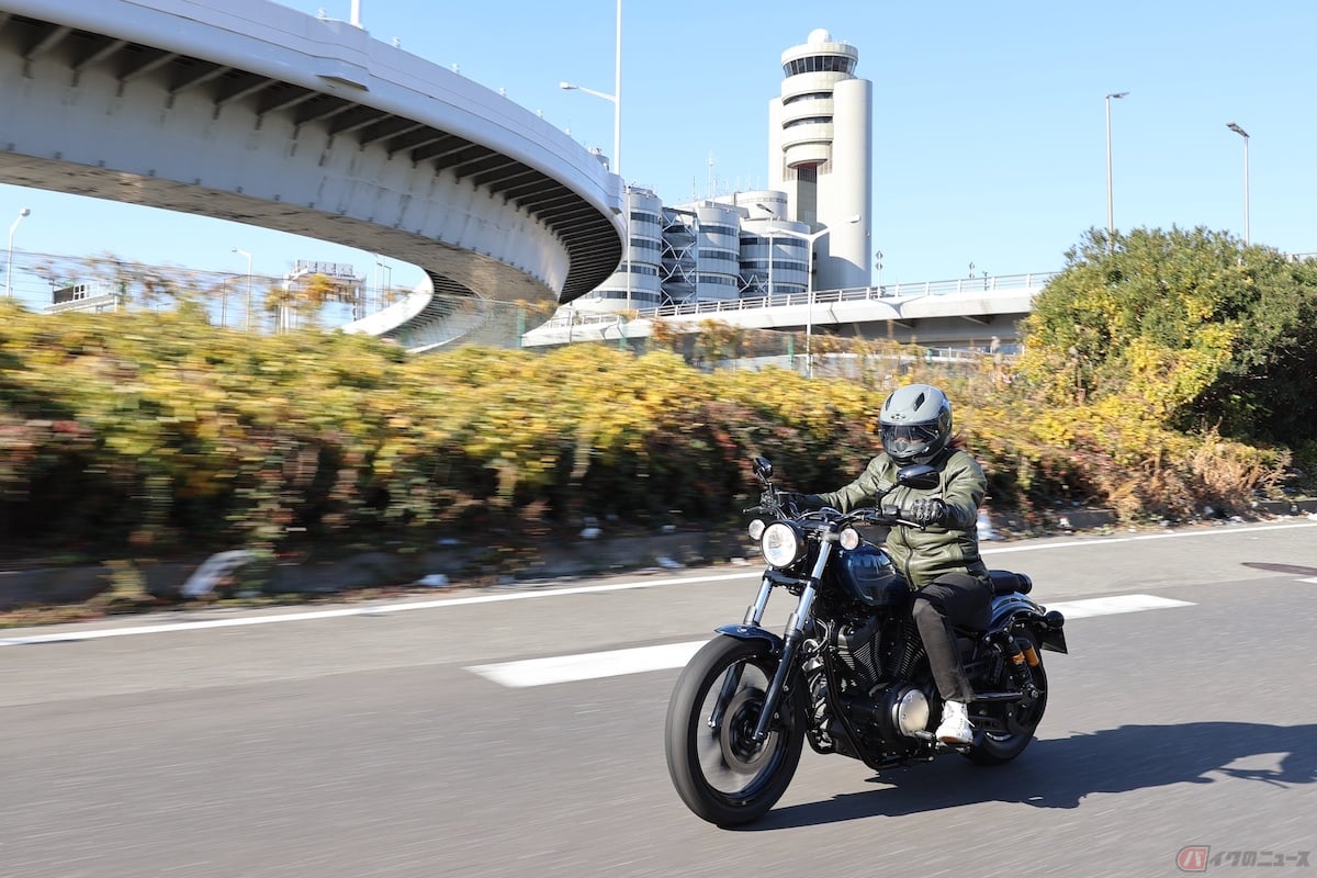 羽田空港の近隣をBOLT Rで走行すると、駐機している飛行機やエンジン音が聞こえてきて大興奮