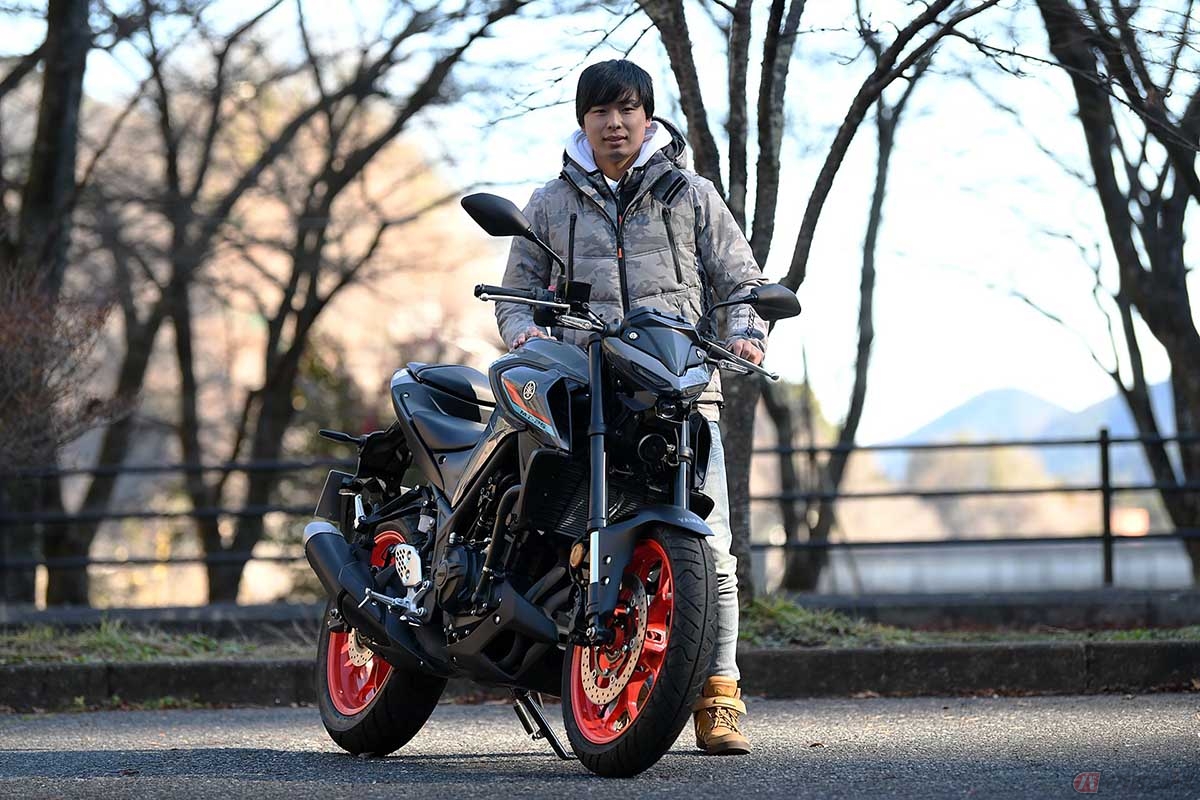 大久保光選手とともに初めてのツーリングを楽しんだ筆者（レーシングライダー・石塚健）