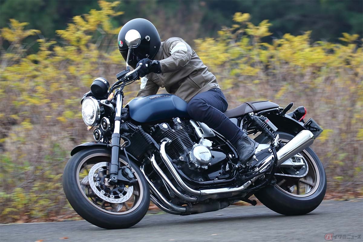ホンダ最後の 空冷直4 空冷cb 良質なスタンダードバイク Cb1100ex と Cb1100rs にあらためて試乗 バイクのニュース ホンダ最後の 空冷直4 空冷cb 良質なスタンダードバイク Cb1100ex と Cb1100rs にあらためて試乗 バイクのニュース
