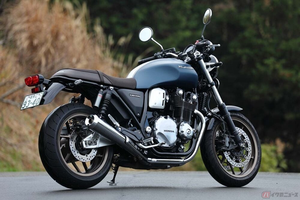 ホンダ最後の 空冷直4 空冷cb 良質なスタンダードバイク Cb1100ex と Cb1100rs にあらためて試乗 バイクのニュース ホンダ最後の 空冷直4 空冷cb 良質なスタンダードバイク Cb1100ex と Cb1100rs にあらためて試乗 バイクのニュース