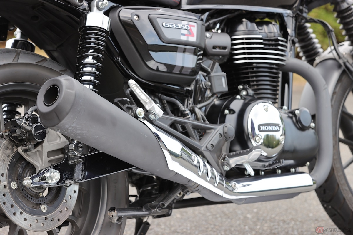 SRと比較すれば、『GB350S』はやっぱり新しくてモダン