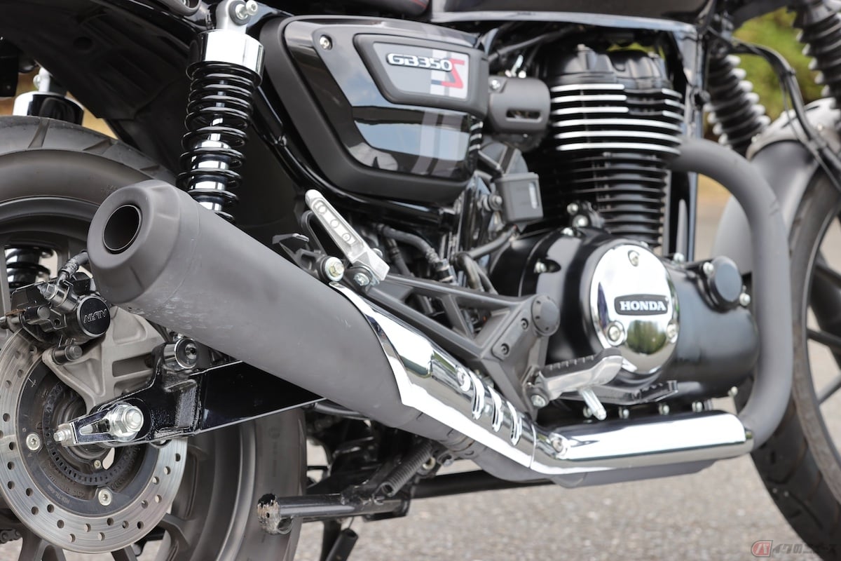 SRと比較すれば、『GB350S』はやっぱり新しくてモダン