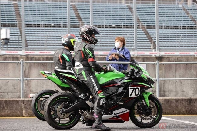 ホントに初心者でも参加可能!? カワサキ主催の「Ninja ZX-25R」ワン