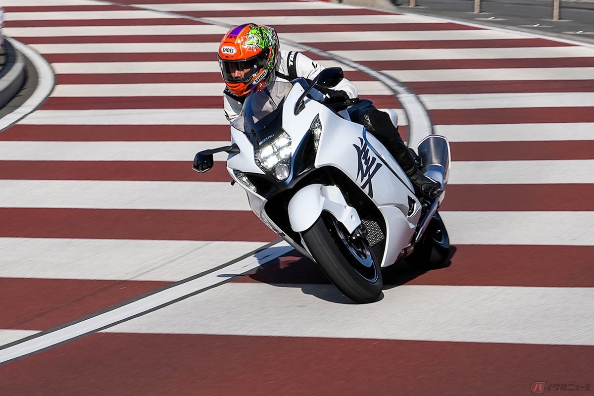 「隼シリーズ」は、海外では「Busa（ブサ）」の愛称で親しまれている
