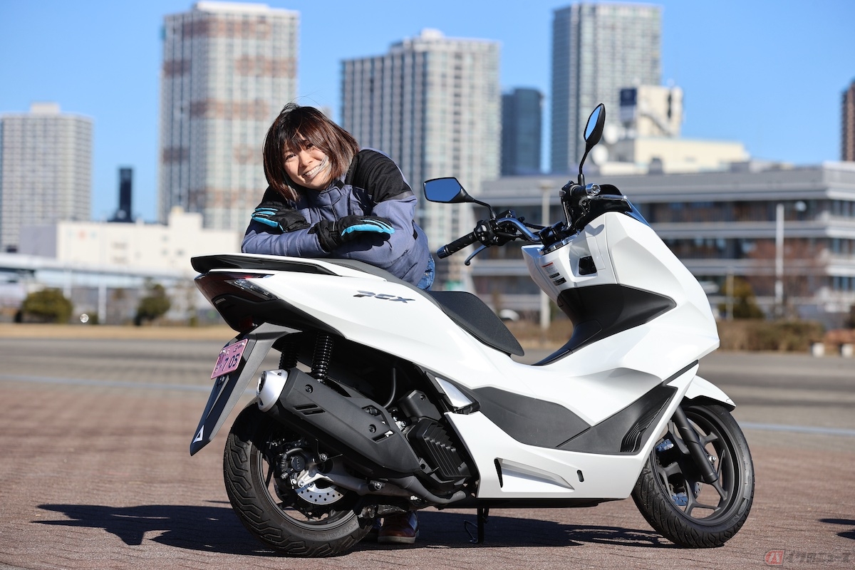 洗練と先進を際立たせた質の高いデザインが特徴のホンダ「PCX」