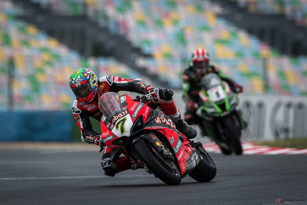 Aruba.it Racing-Ducati チームのライダーズ・コーチに就任しチャズ・デイビス選手の現役時代の走り