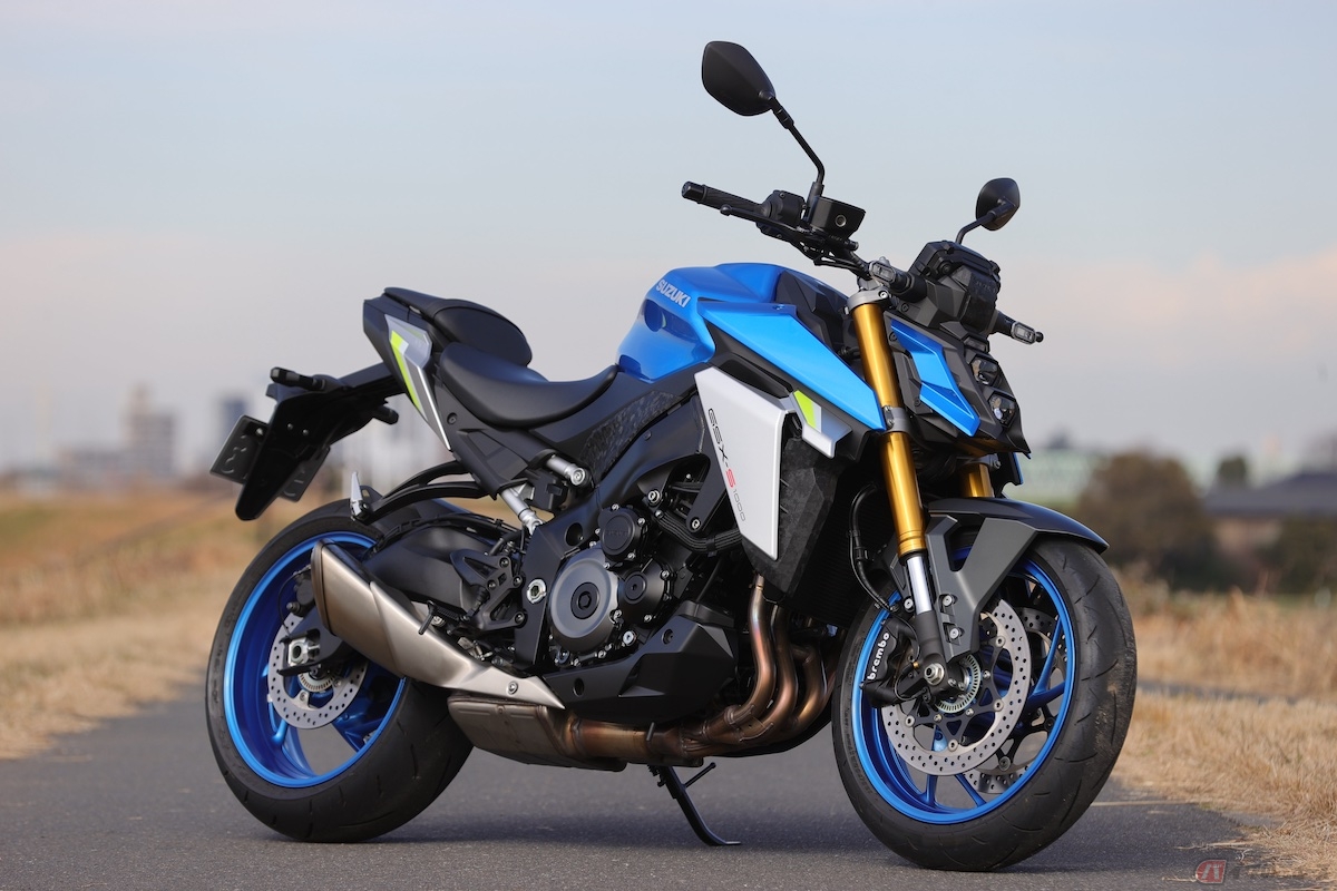 倒立式フロントフォークはインナーチューブ径43mmのKYB製を採用