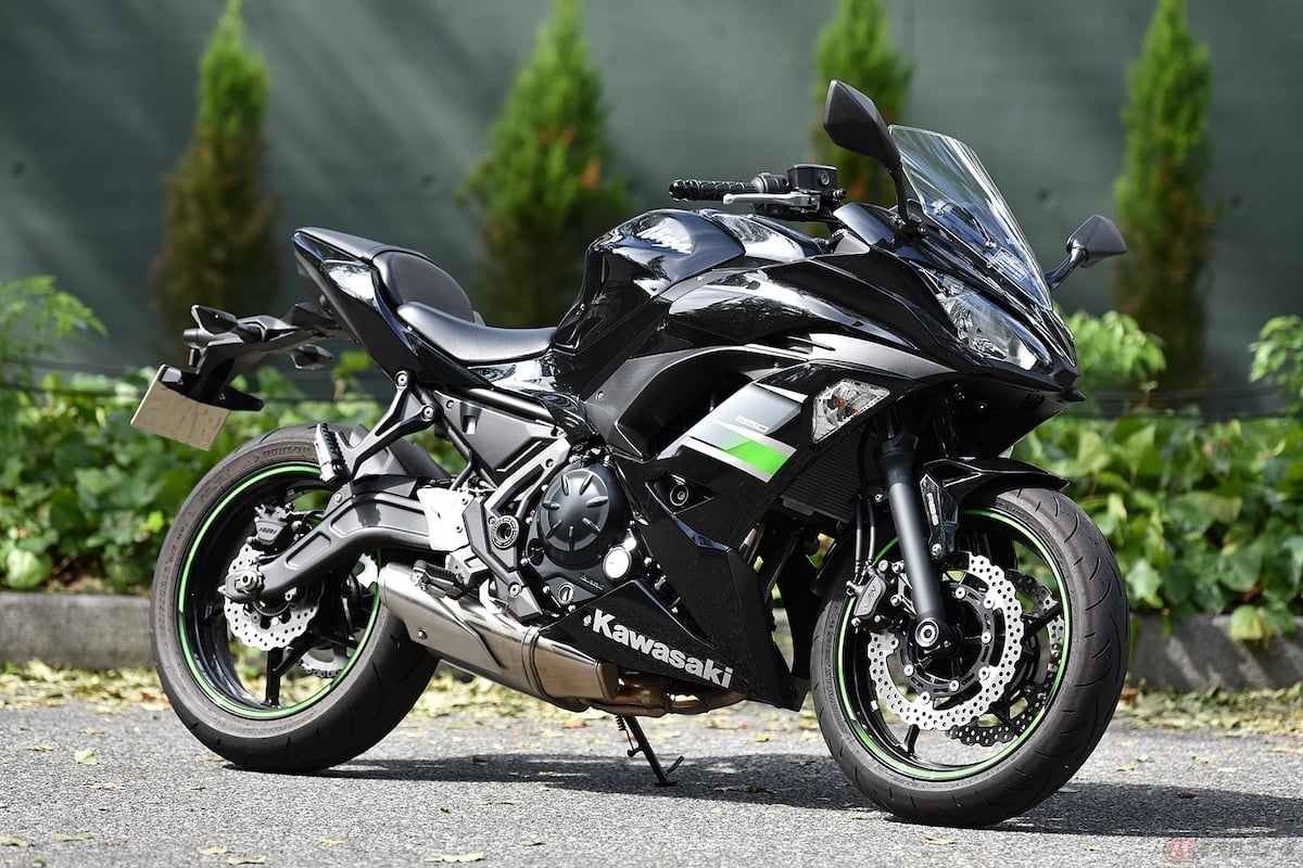 カワサキ「Ninja650（写真は2019年モデル）」の価格は、91万3000円（税込）