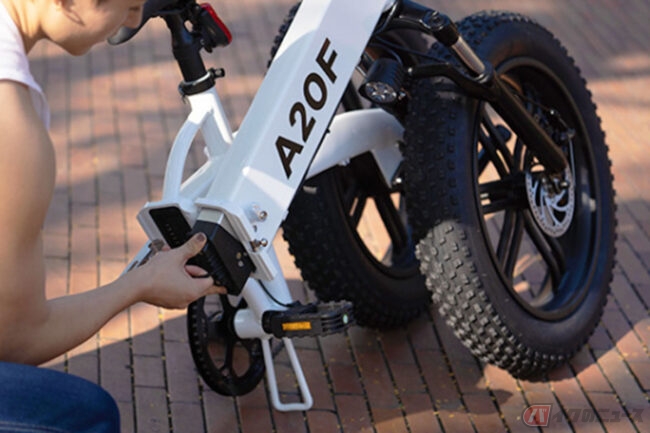 ADO A20F  (電動アシスト自転車) Amazon | ADO A20F XE 電動アシスト自転車 免許不要 公道走行可能 20