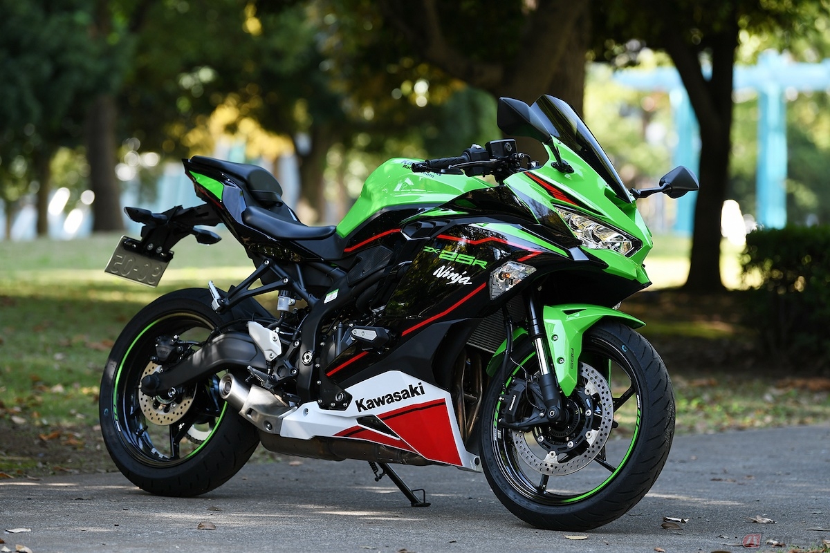 昭和のバイクブーム世代が困惑 Ninja Zx 25r はレーサーレプリカじゃない バイクのニュース 昭和のバイクブーム世代が困惑 Ninja Zx 25r はレーサーレプリカじゃない バイクのニュース