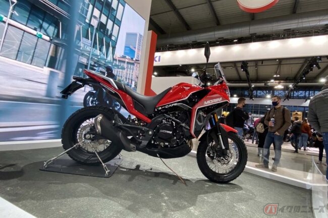 モトモリーニ「X-CAPE Gold Wheels edition」創業85周年を記念した特別