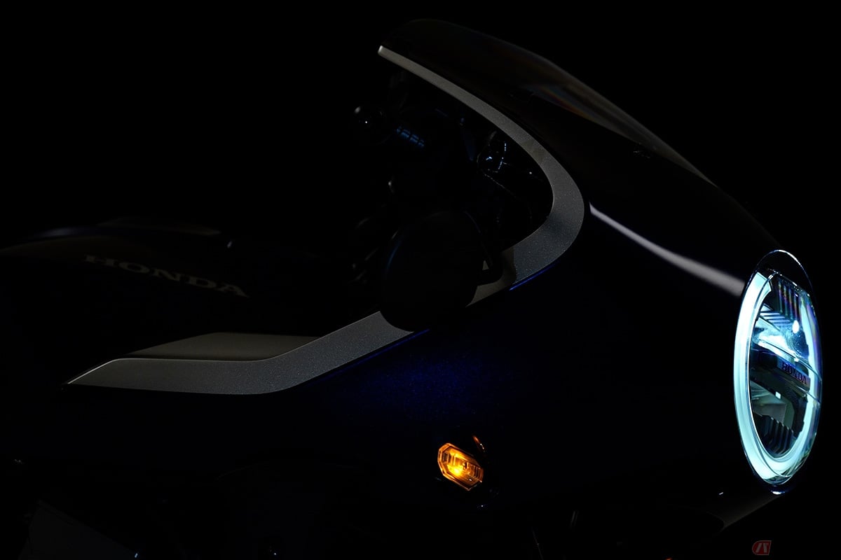 大阪モーターサイクルショー2022で新型ロードスポーツ「HAWK 11」市販予定車