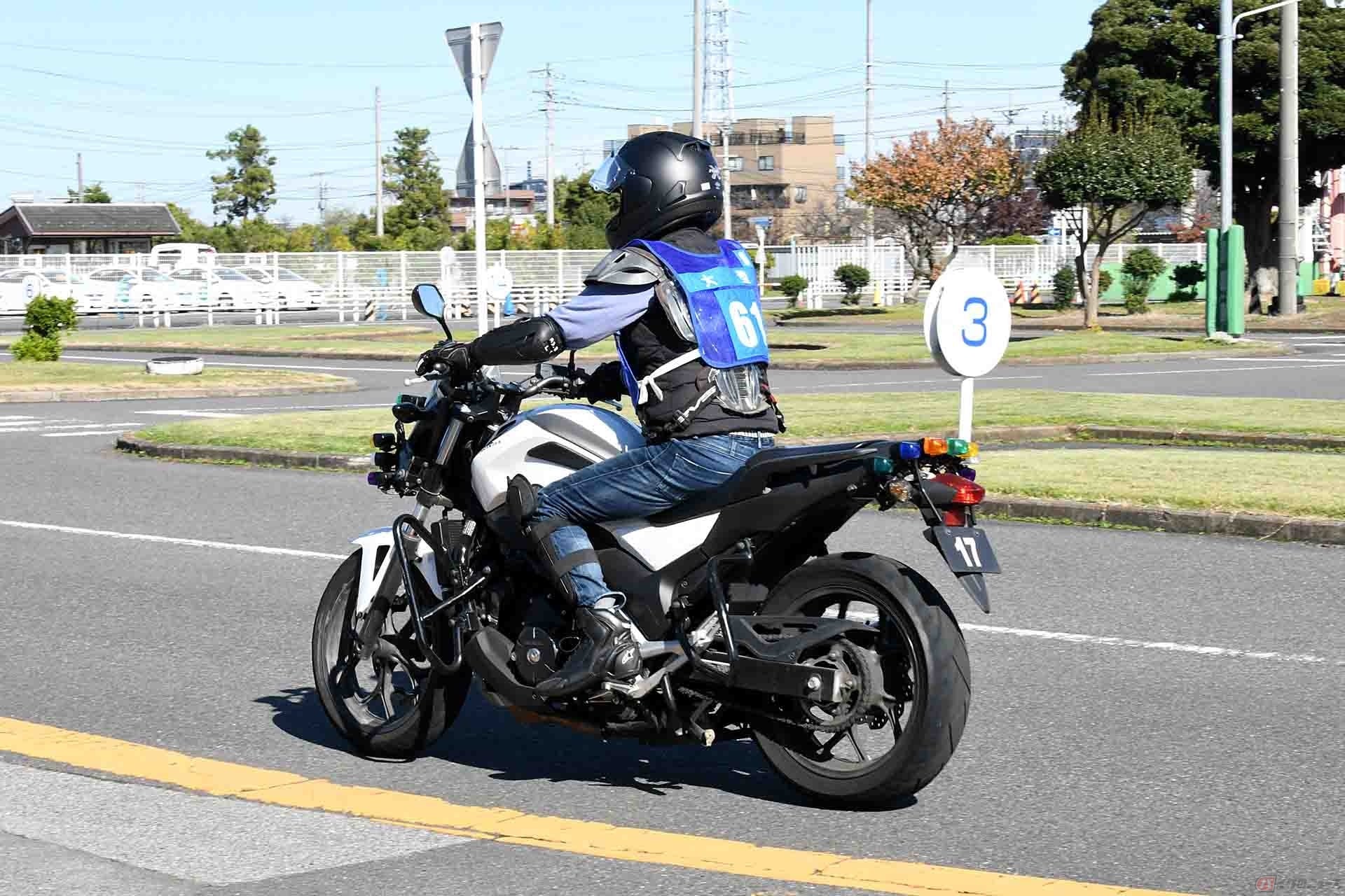 一体なぜ 二輪免許の教習には路上教習が無い理由 バイクのニュース 一体なぜ 二輪免許の教習には路上教習が無い理由 バイクのニュース