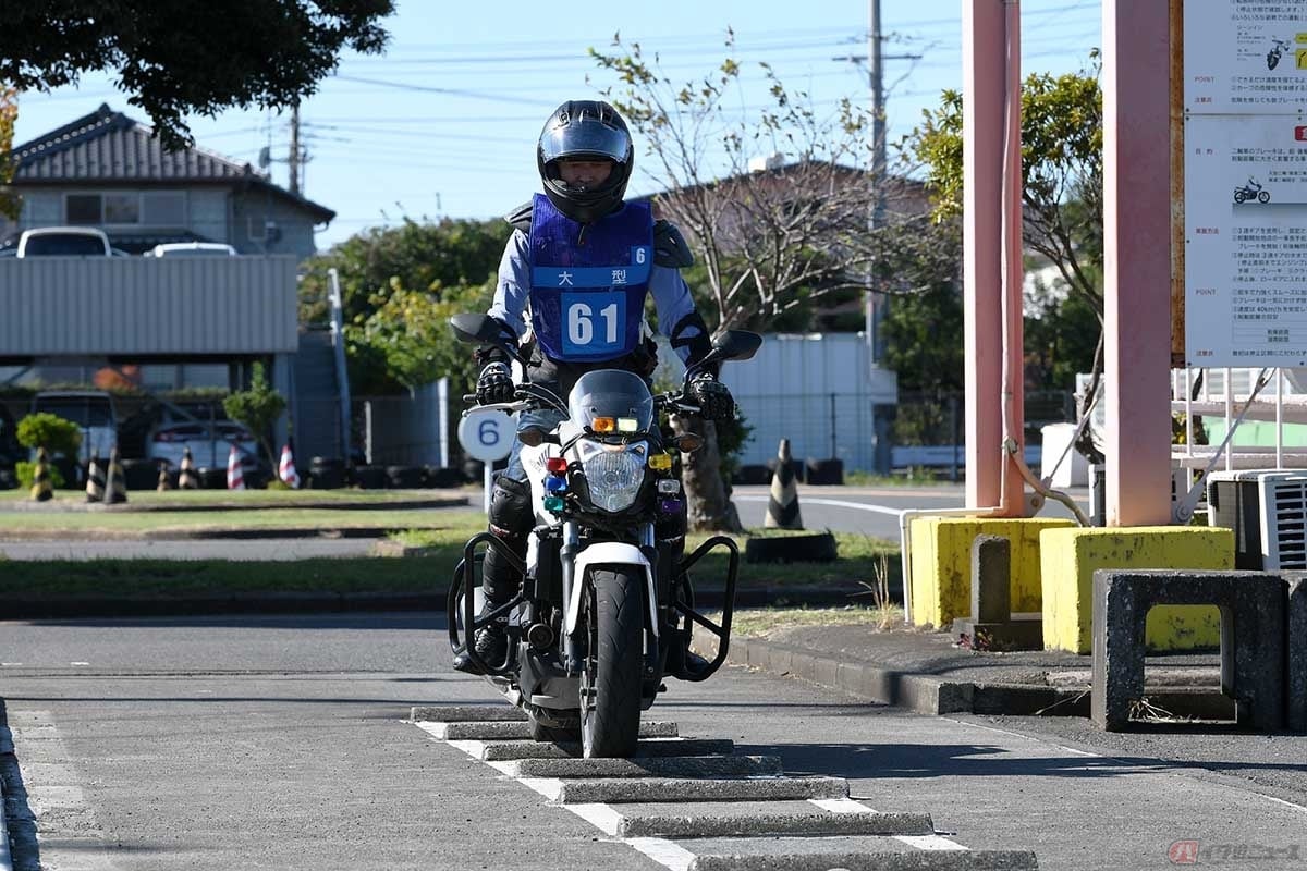 波状路に挑戦する様子