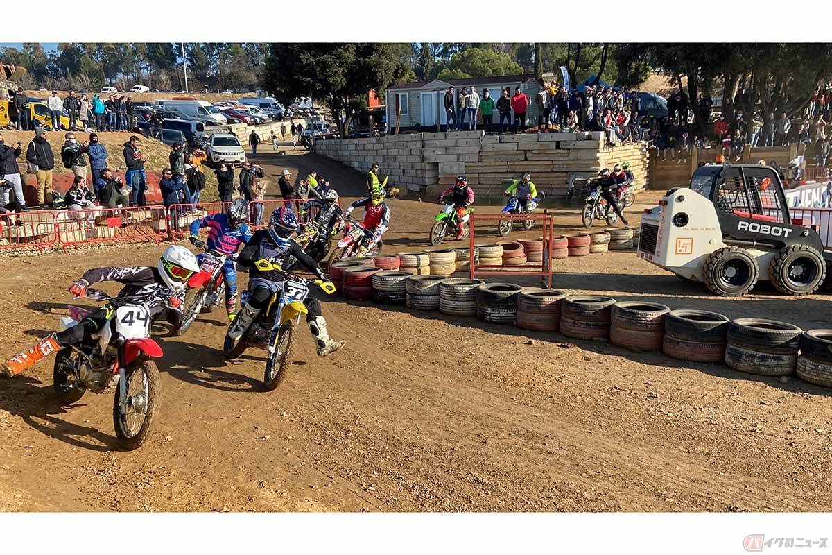 スペインのオフロードコース「ROCCOS RANCH」で開催されたイベント「TT CHRISTMAS」の様子