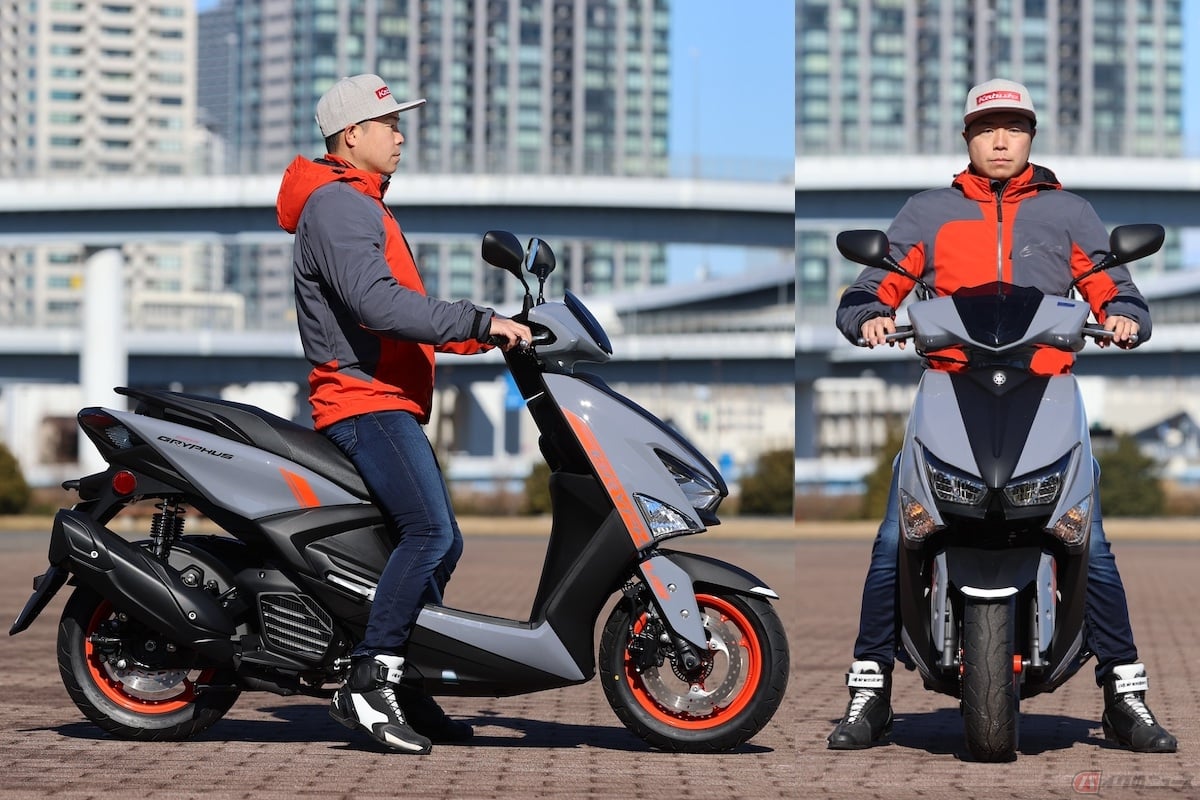 足つきも両足が路面に接地し、問題ありません