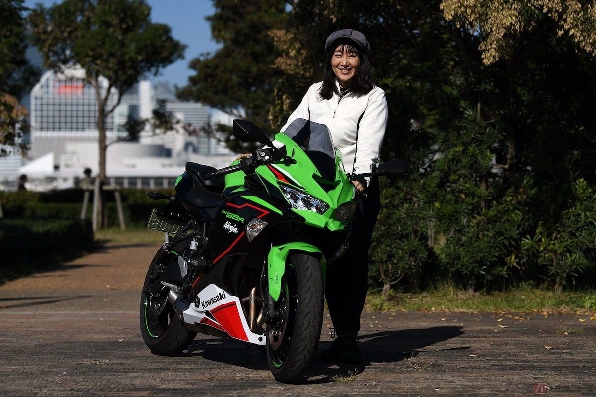 カワサキのフルカウルスポーツ Ninja Zx 25r Se Krt Edition に乗ってみました レーサーレプリカブームに憧れていたママライダー バイクのニュース カワサキのフルカウルスポーツ Ninja Zx 25r Se Krt Edition に乗ってみました レーサーレプリカブームに憧れていたママライダー バイクのニュース