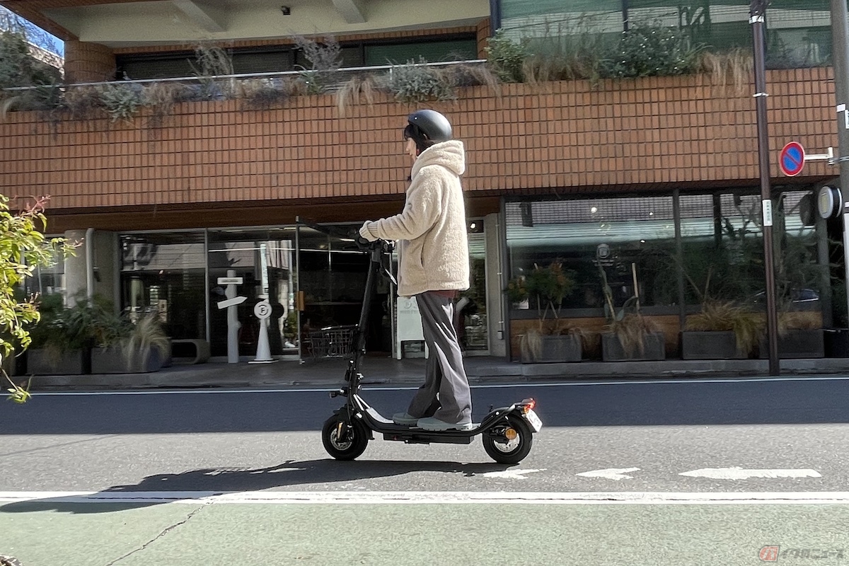 実際に乗って電動キックボードの安全性を確認した方が交通ルールも理解しやすい