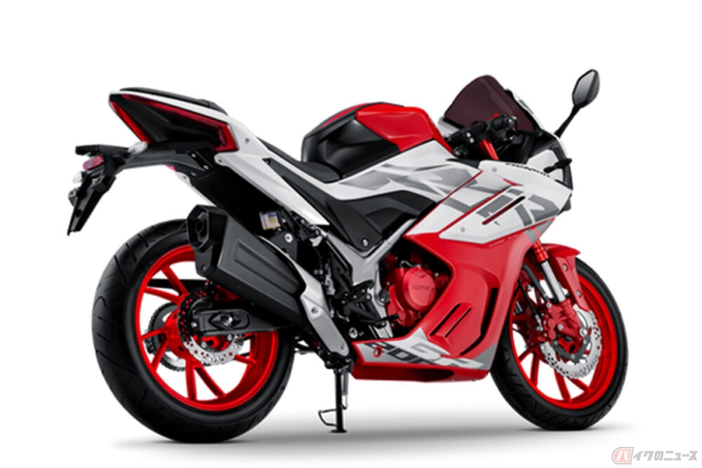 軽二輪フルカウルGPX「デーモンGR200R」最新モデル登場 4バルブ化され