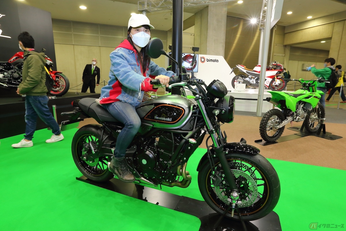 直接見て触れるのと、web上などで写真をチェックするのとは全然違います