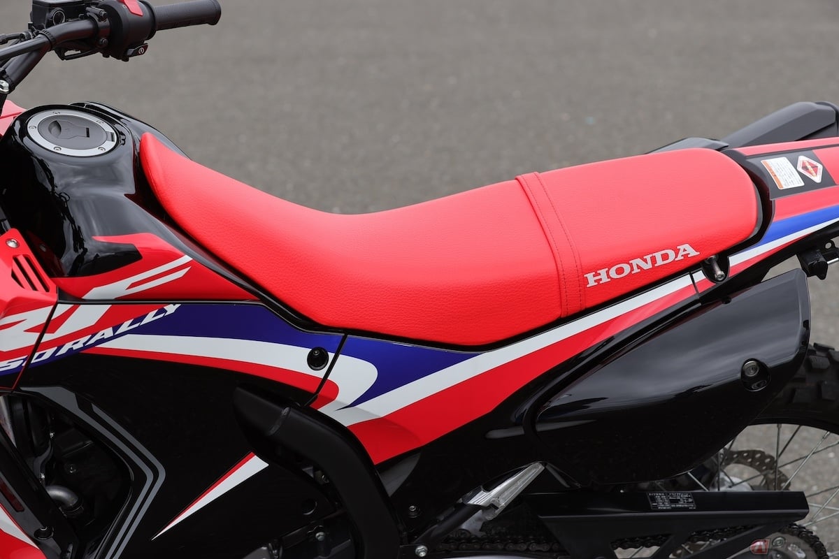 ホンダ「CRF250RALLY」のシート