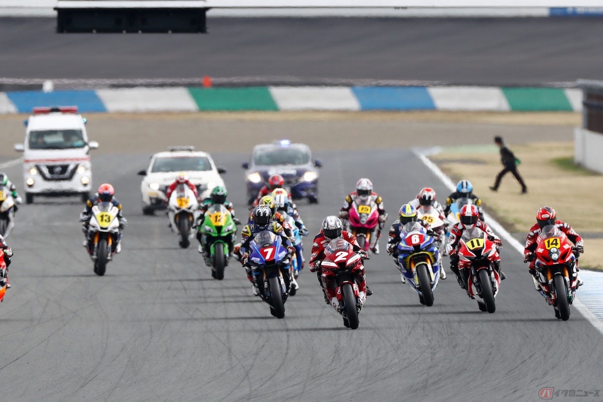 今週末には、2022MFJ全日本ロードレース選手権シリーズ第1戦スーパーバイクレースinもてぎが開催されます（写真：2021年の様子）
