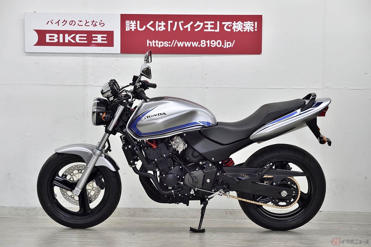 テレビCMに登場したホンダ「ホーネット250DX」