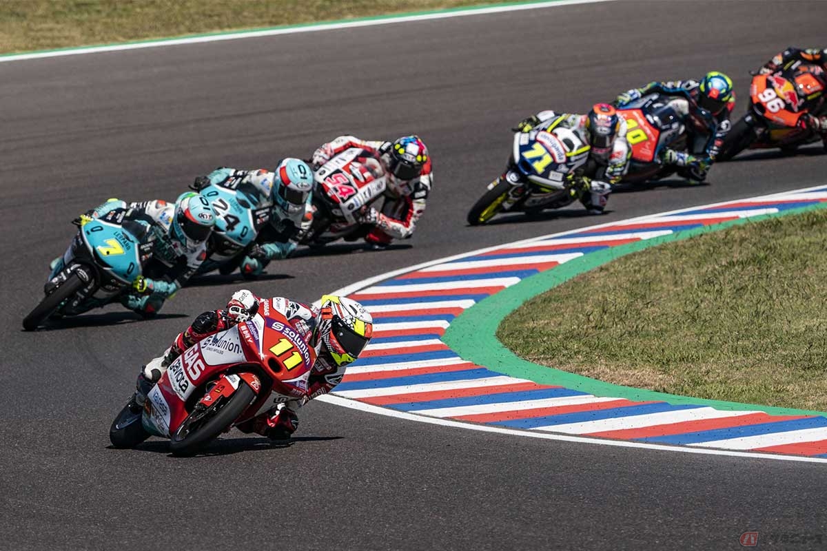 Moto3は常に接戦。優勝争いも最後まで激しく争われた