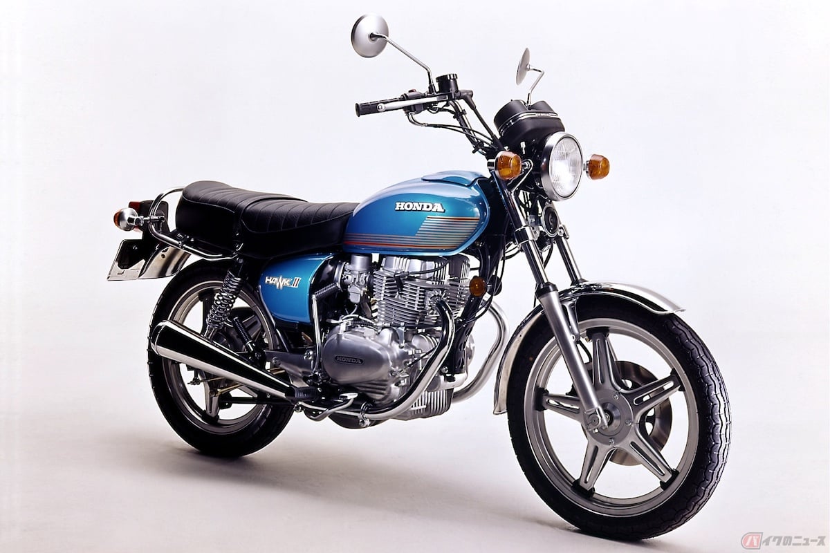 1977年5月にデビューした2気筒モデル「HAWK II CB400T」