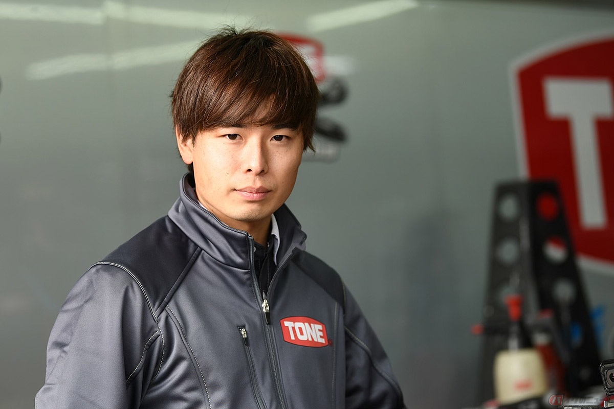 全日本ロードレース選手権開幕戦もてぎラウンドに参戦した石塚健選手