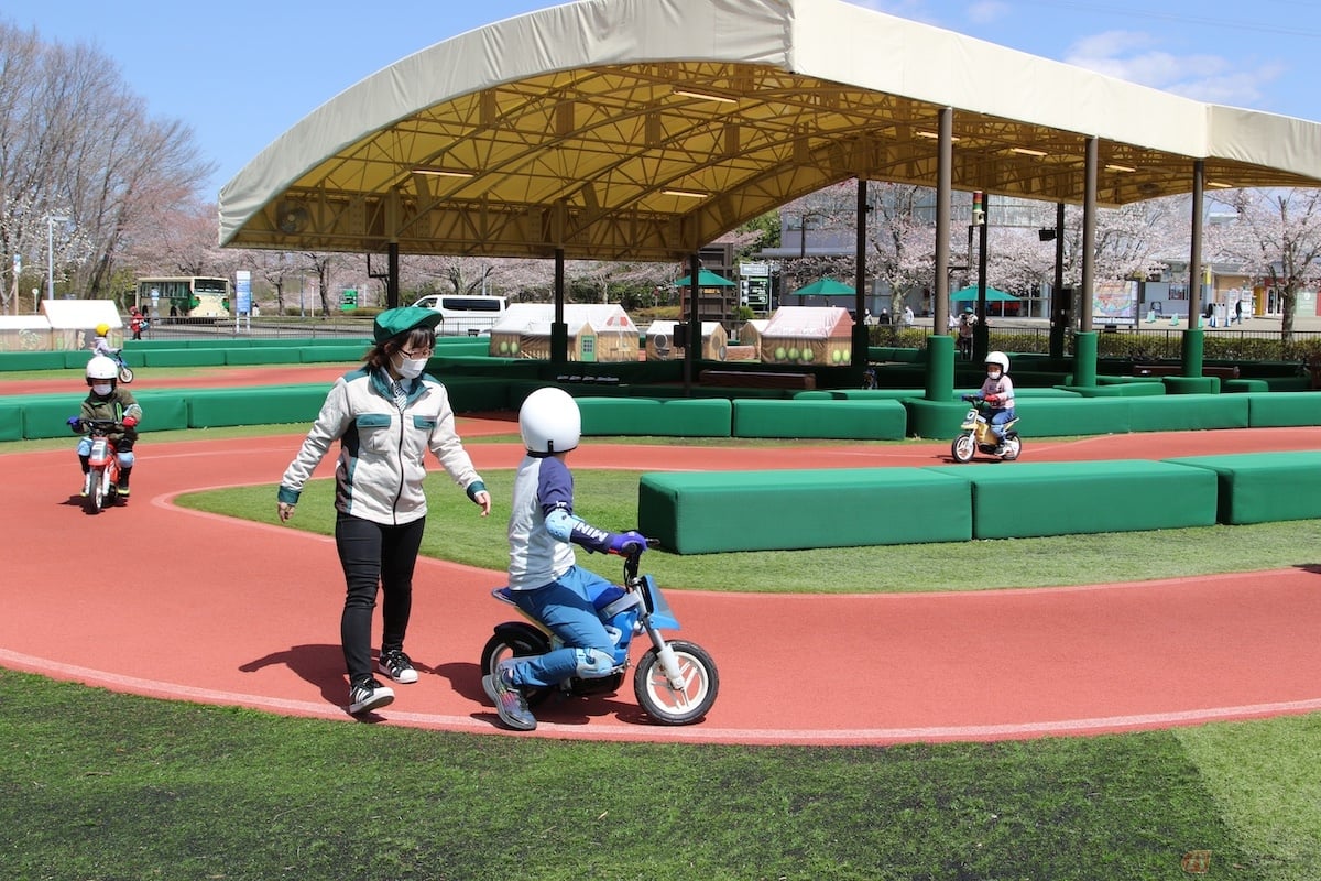 やはり車やバイクにちなんだアトラクションもたくさんあり