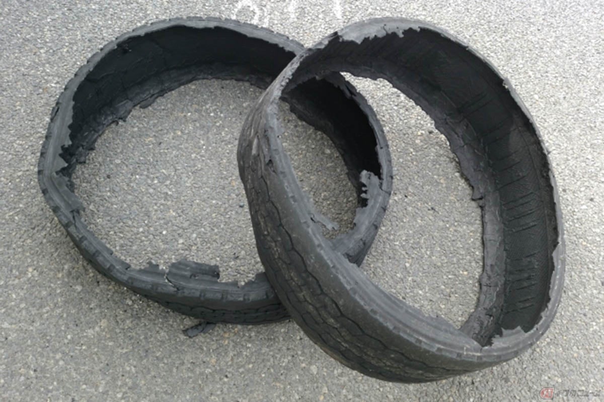 あなたは説明できる タイヤのバーストとパンクの違い バイクのニュース あなたは説明できる タイヤのバーストとパンクの違い バイクのニュース