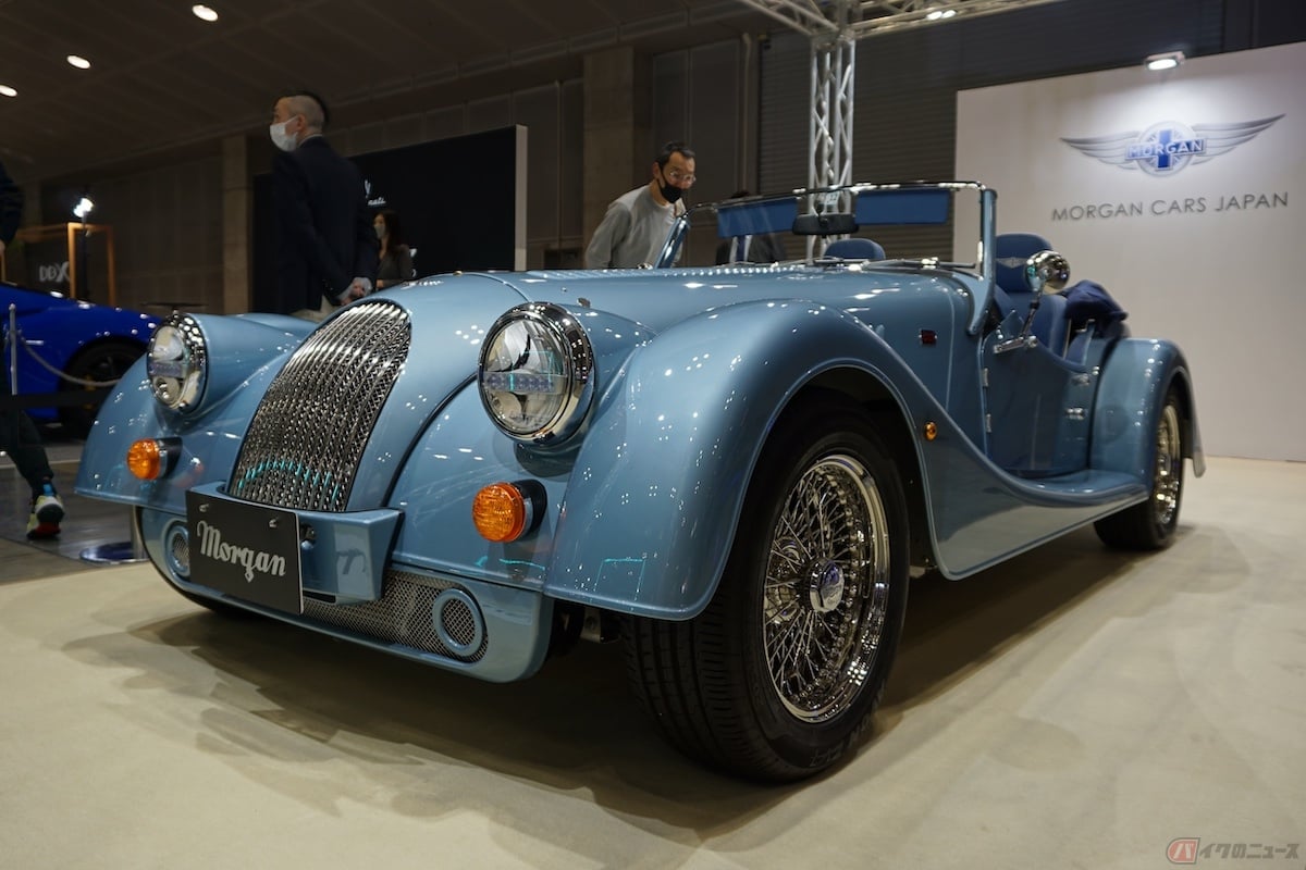 会場の一部には、車の展示も行われています