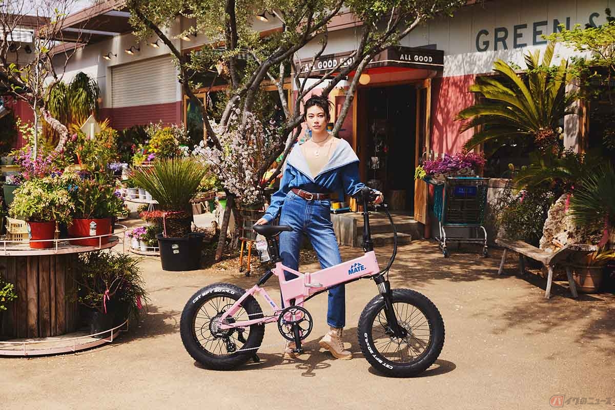 e-BIKEブランド「MATE. BIKE (メイトバイク)」とナチュラルミネラルウォーターブランド「evian (エビアン)」のコラボキャンペーンのアンバサダーに就任した森星さん