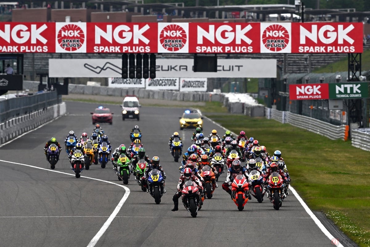 全日本ロードレース選手権第2戦鈴鹿JSB1000クラス決勝レース1