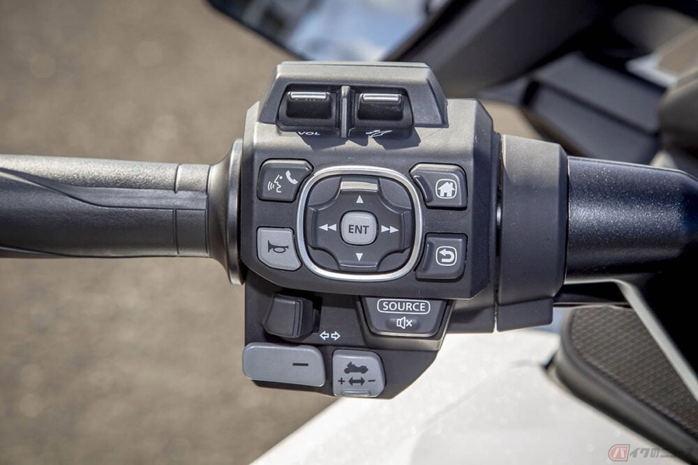 バイクにバックギアは必要 バックギアが搭載されたモデルを紹介 バイクのニュース 数はかなり少数ですが バックギアが搭載 dメニューニュース Nttドコモ バイクにバックギアは必要 バックギアが搭載されたモデルを紹介 バイクのニュース 数はかなり少数ですが バックギアが搭載 dメニューニュース Nttドコモ