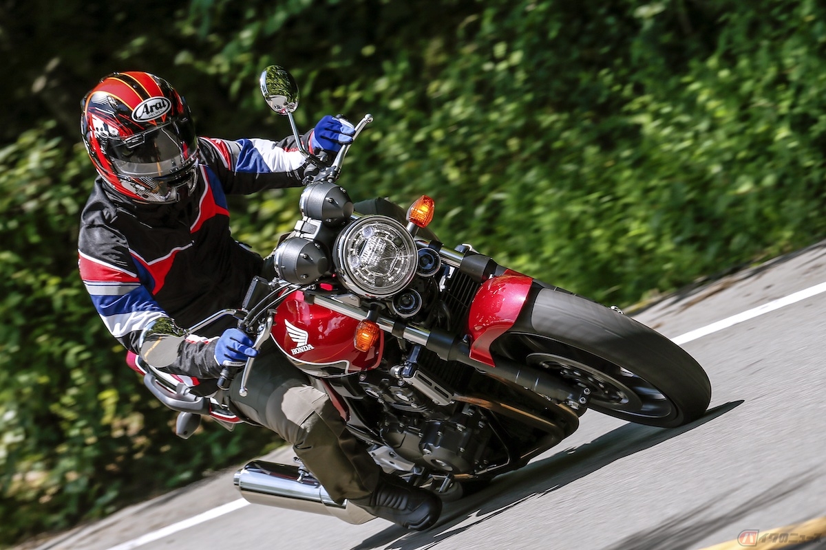 「令和2年排出ガス規制」に対応できないため生産終了になる「CB400SF」