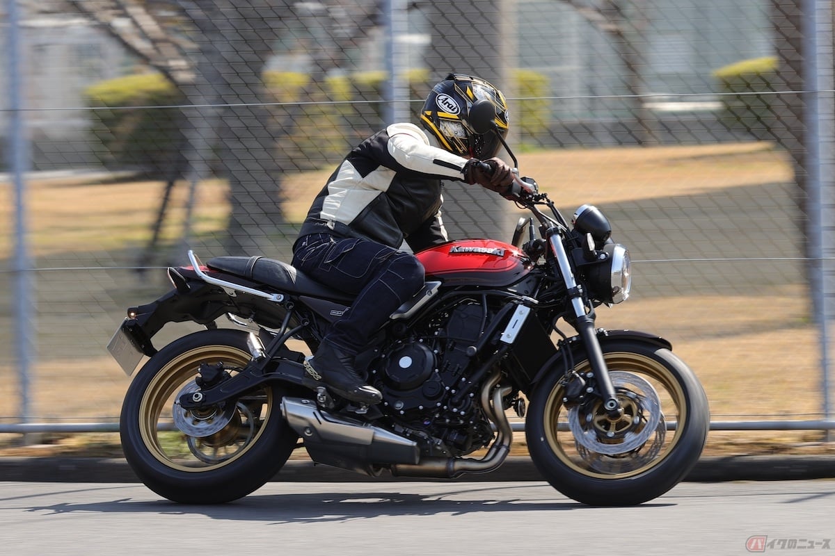 街乗りやワインディングでも緻密なスロットル操作にもレスポンスよく答えてくれるZ650RS