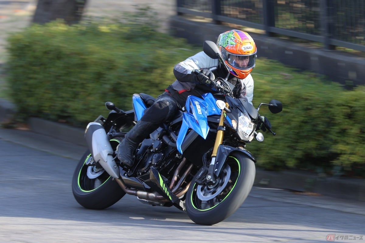スーパースポーツのエンジンを搭載したストリートファイターモデルも人気
