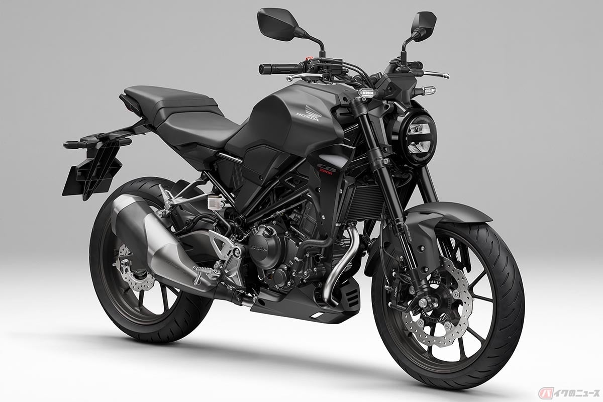 アシスト&スリッパークラッチなどの採用でアップデートされたホンダ「CB250R」最新モデル(マットガンパウダーブラックメタリック)