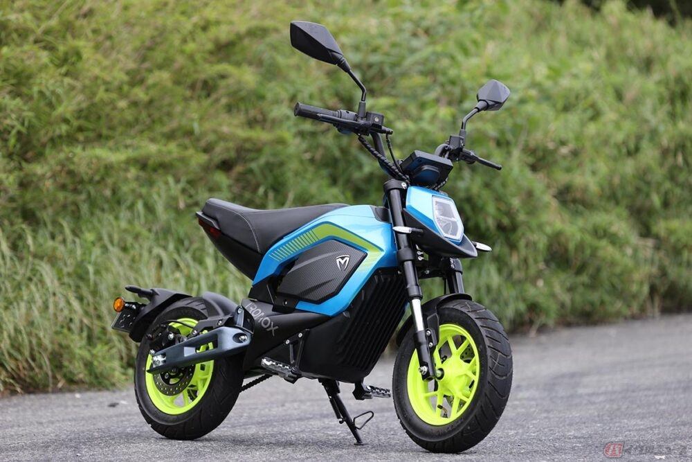 原付一種の電動バイクTROMOX「MINO」「MINO-B」 小さな車体に