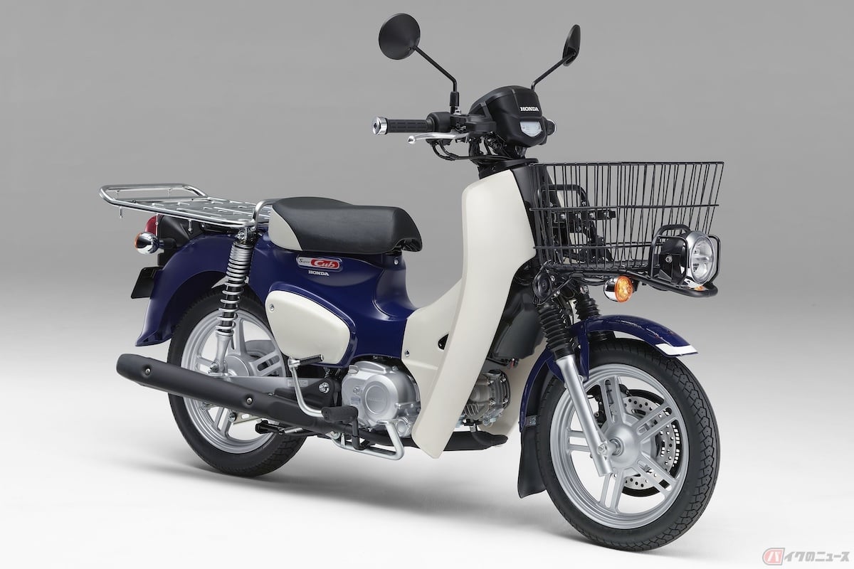 シート高740mmのホンダ「スーパーカブ110プロ」