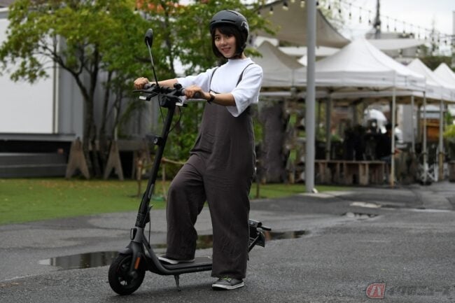 Segway-Ninebotの電動キックボード『D-AIR』に試乗〜小野木里奈の 日和〜 | バイクのニュース