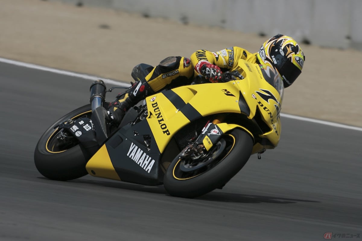 高級電動バイクArc「Vector」テスト走行を行った元MotoGPライダーのジェームス・エリソン氏