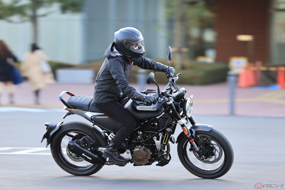 ハスクバーナの『Svartpilen 125』に過去乗ったことがあります