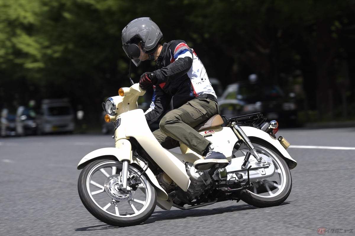 「ロータリー式」の変速機を採用しているホンダの「スーパーカブ110」