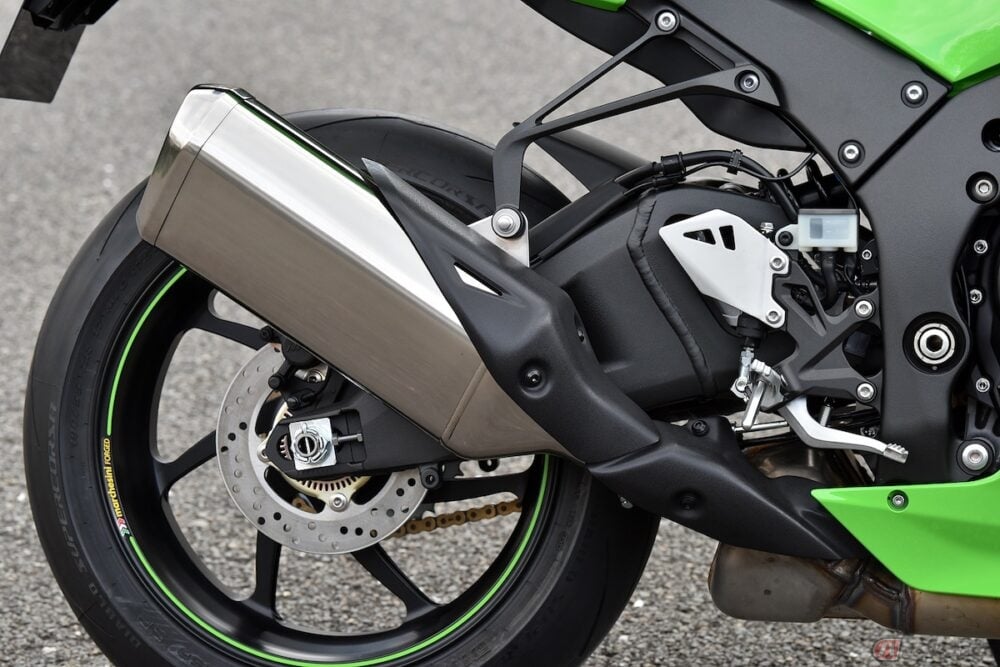 マフラー音をもっとかっこよくしたい その交換方法とは バイクのニュース マフラー音をもっとかっこよくしたい その交換方法とは バイクのニュース