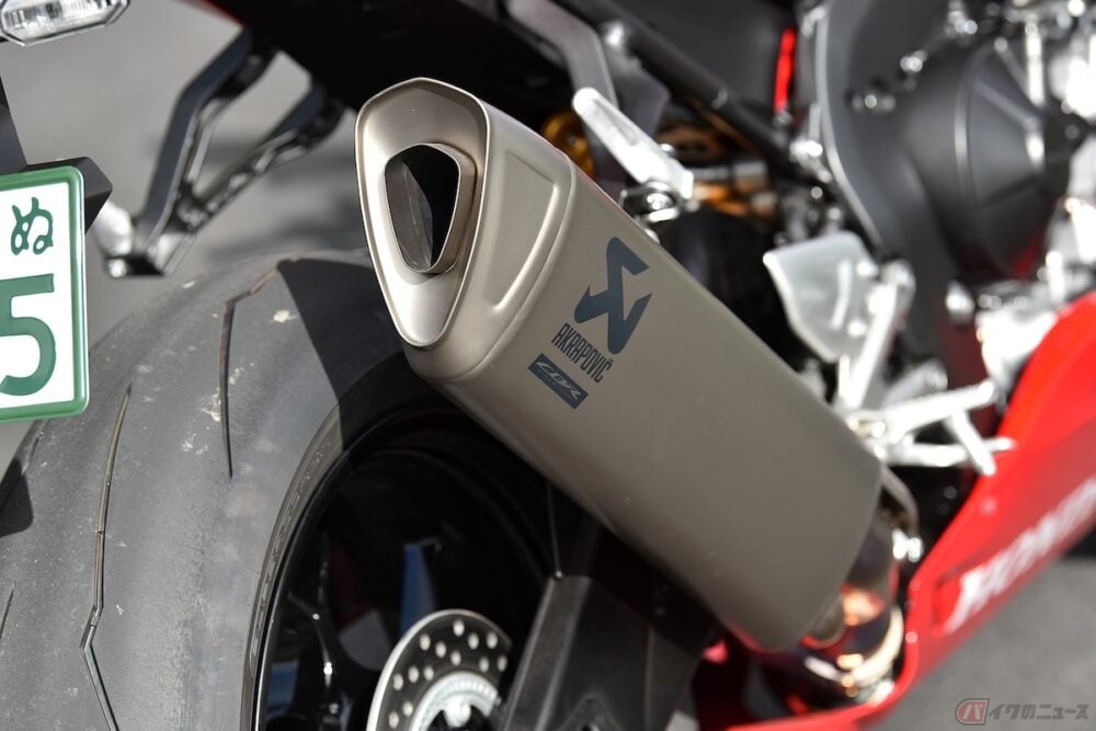 マフラー音をもっとかっこよくしたい その交換方法とは バイクのニュース マフラー音をもっとかっこよくしたい その交換方法とは バイクのニュース