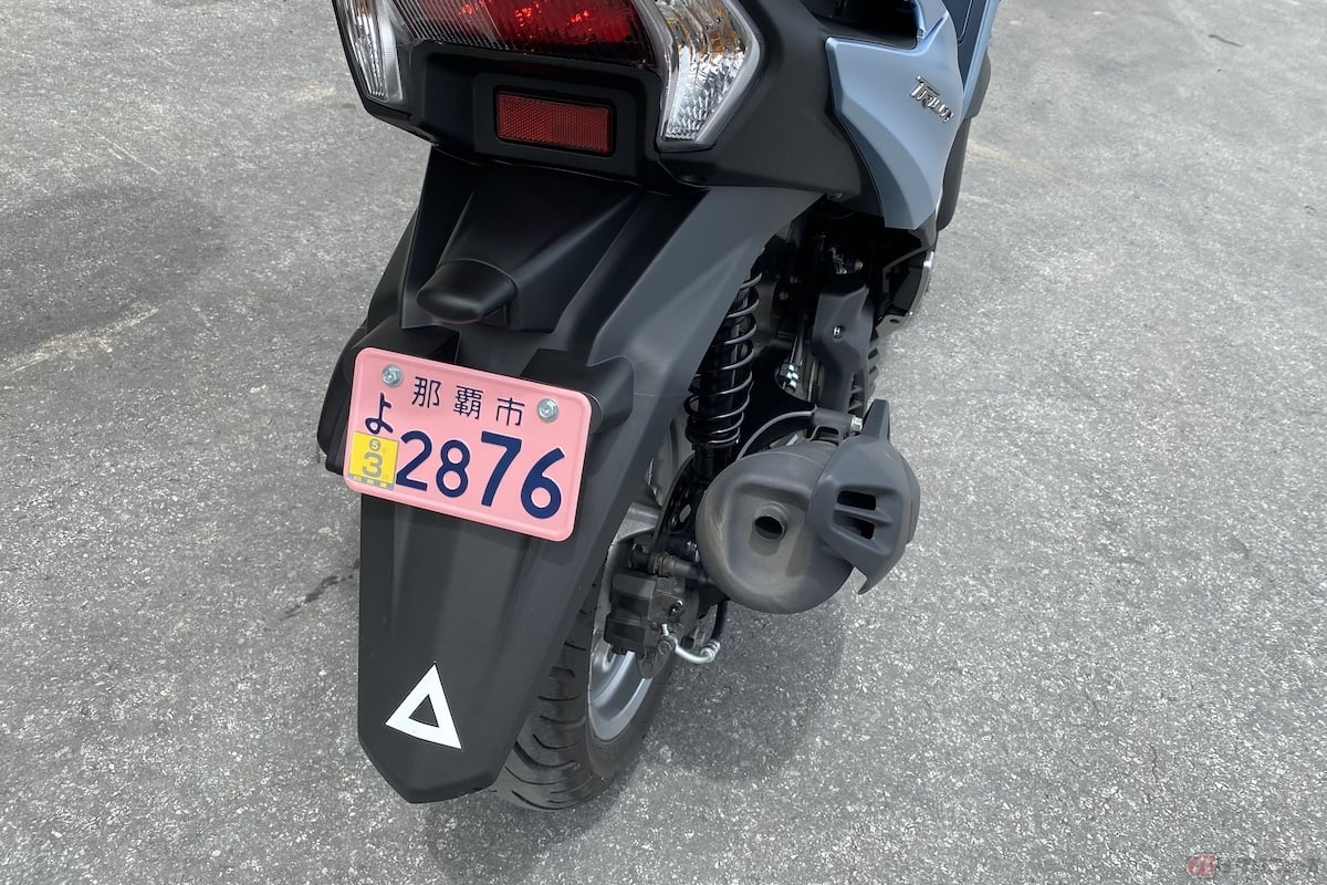警察からの要望もあり、メーカー側が三角マークを用いてマーキングするようになった
